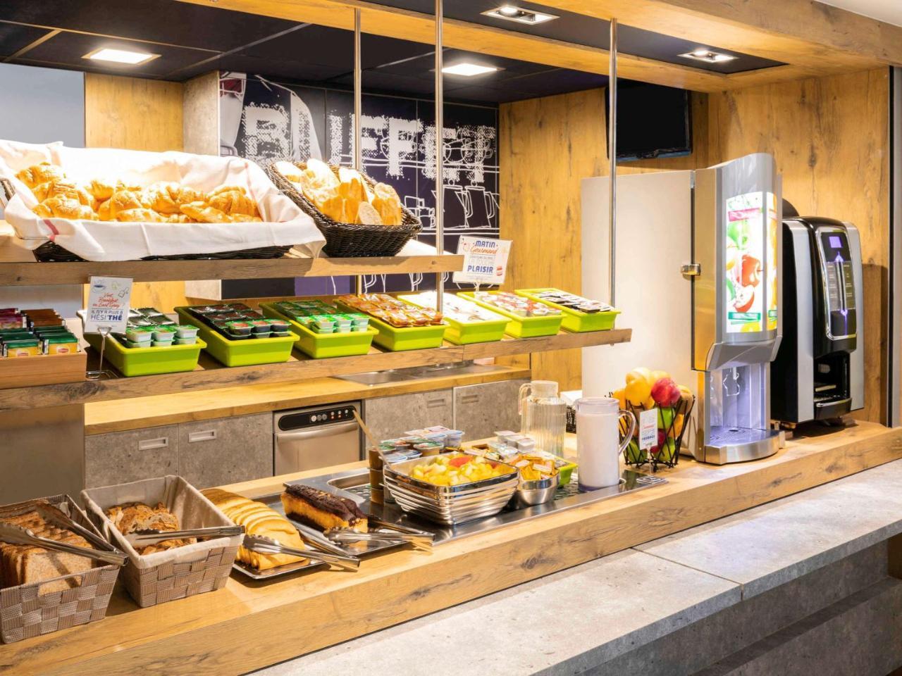 Ibis Budget Paris Ouest 2*